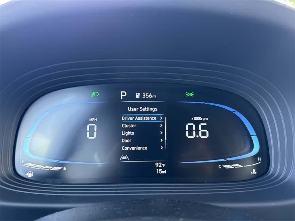 2025 Hyundai Venue SE 16