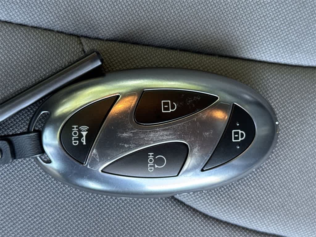Thumbnail: 2025 Hyundai Elantra - 28