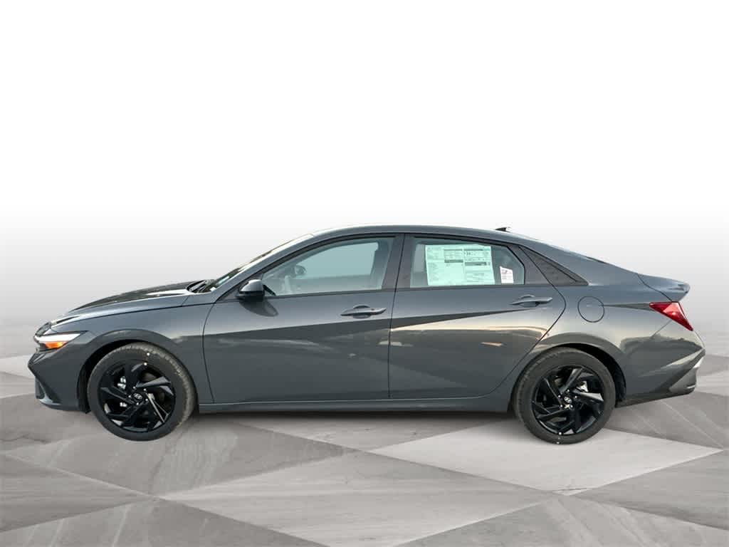 Thumbnail: 2026 Hyundai Elantra - 5