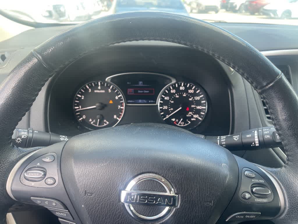 Thumbnail: 2019 Nissan Pathfinder - 11