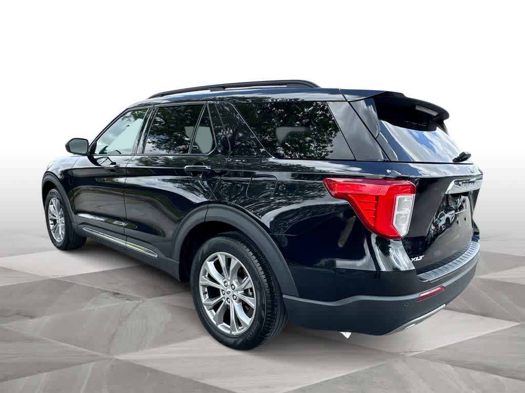 Thumbnail: 2022 Ford Explorer - 6