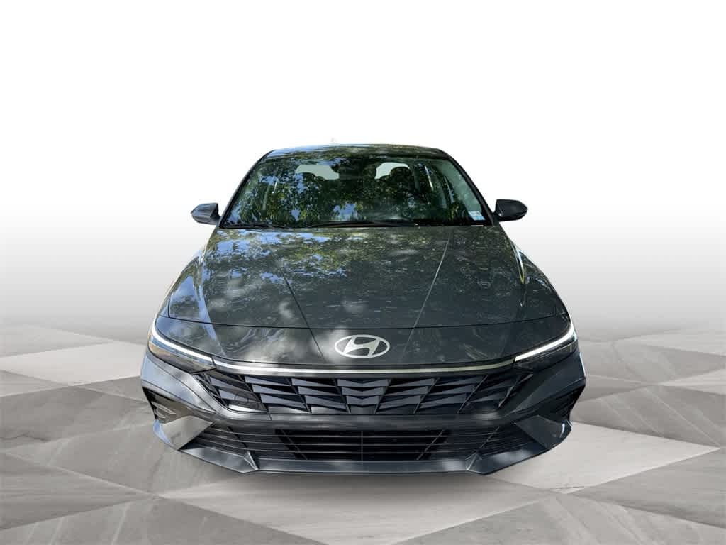 Thumbnail: 2025 Hyundai Elantra - 3