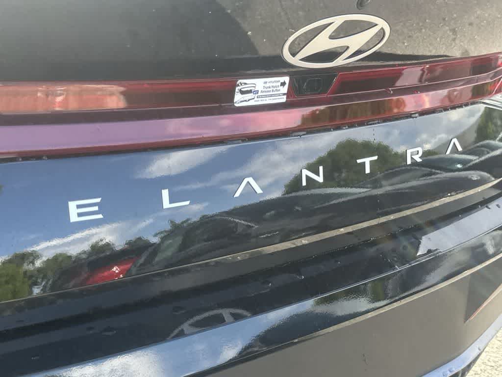 Thumbnail: 2026 Hyundai Elantra - 10