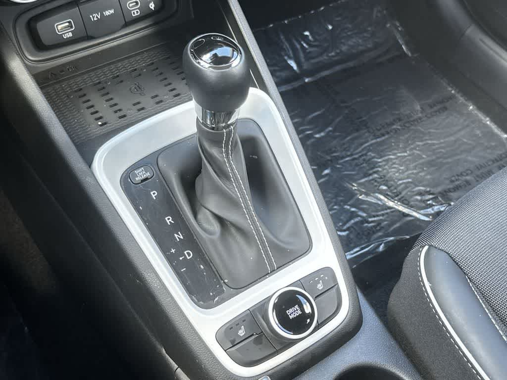 Thumbnail: 2025 Hyundai Venue - 21