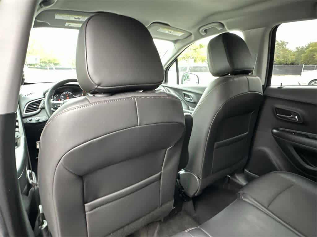 Thumbnail: 2022 Chevrolet Trax - 23