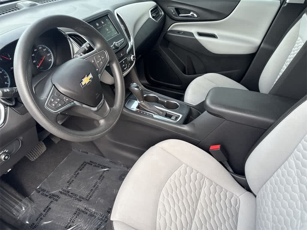 2020 Chevrolet Equinox LS 13