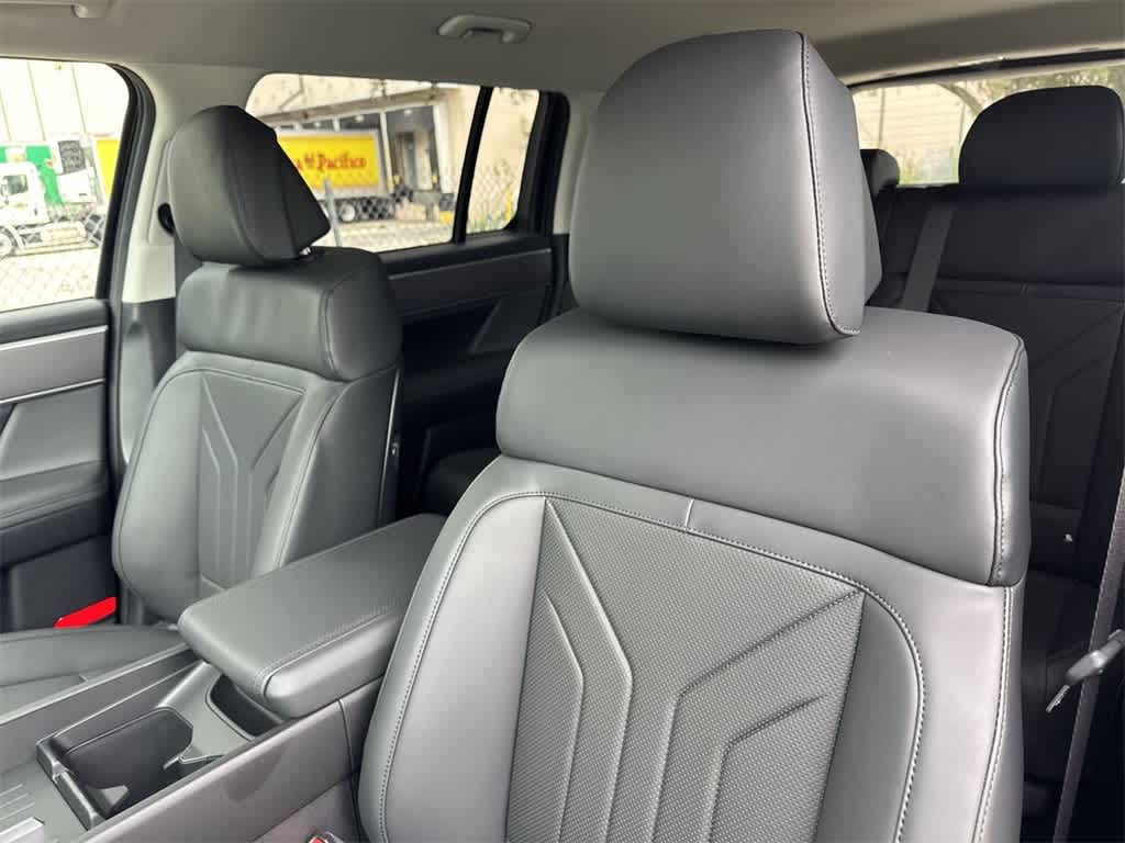 Thumbnail: 2026 Hyundai Santa Fe - 14