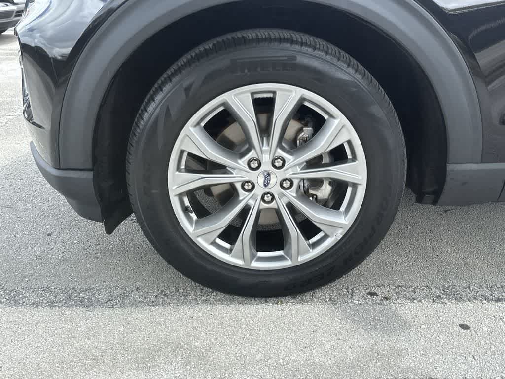 Thumbnail: 2022 Ford Explorer - 10