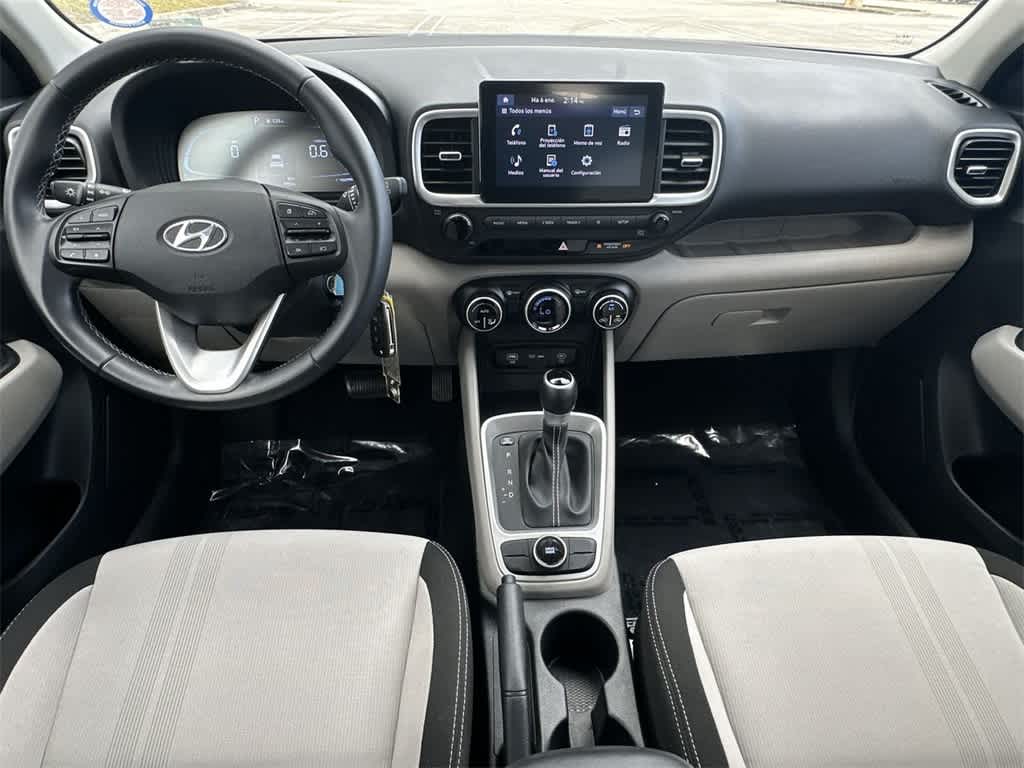 Thumbnail: 2023 Hyundai Venue - 24