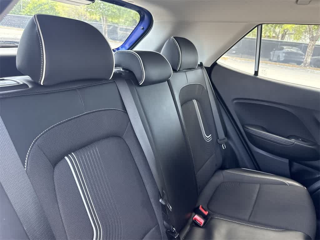 2023 Hyundai Venue Limited 26