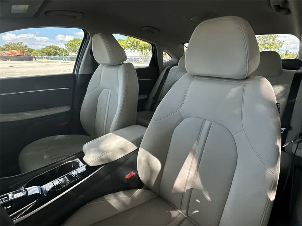 Thumbnail: 2023 Hyundai Sonata - 14