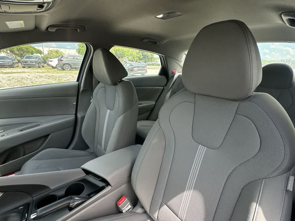 Thumbnail: 2026 Hyundai Elantra - 18