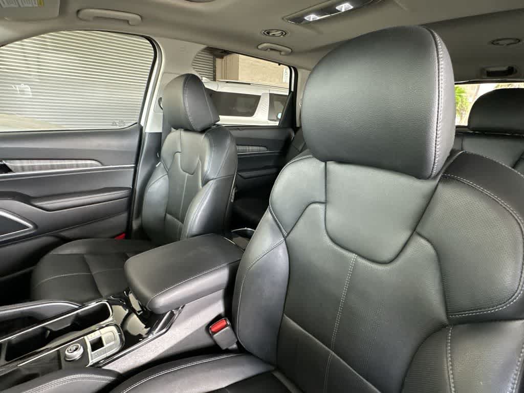 Thumbnail: 2023 Kia Telluride - 13