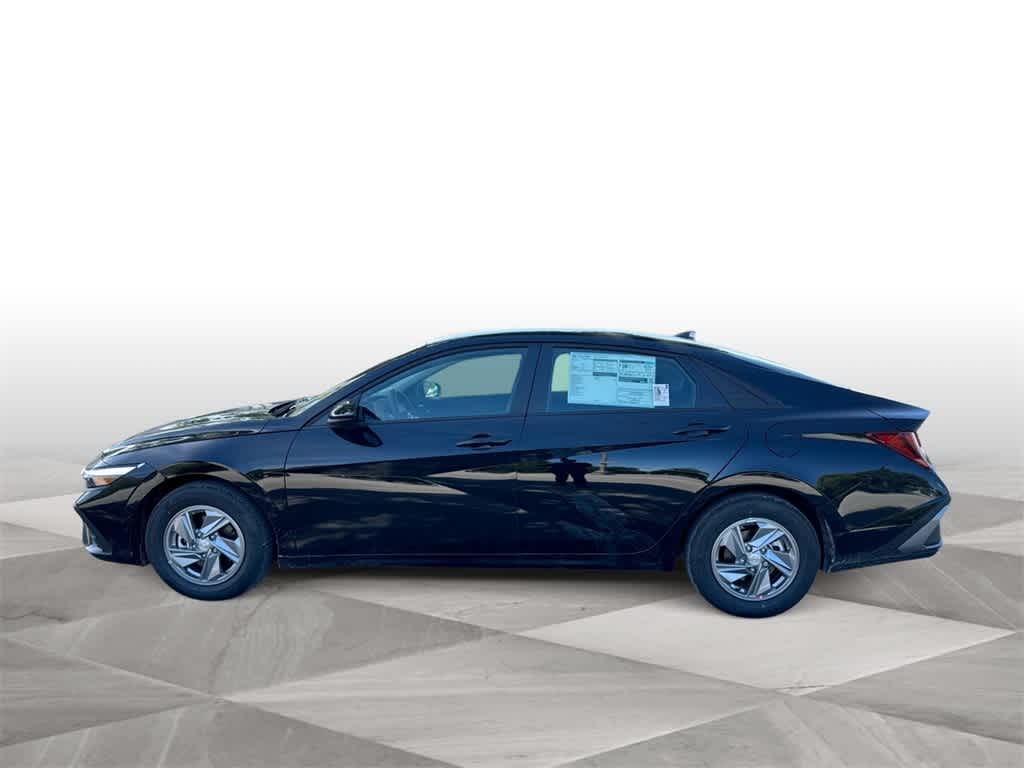 Thumbnail: 2025 Hyundai Elantra - 5