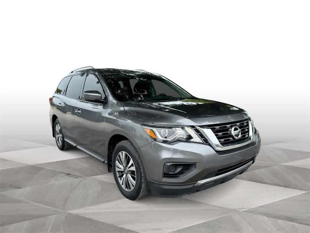 Thumbnail: 2020 Nissan Pathfinder - 2