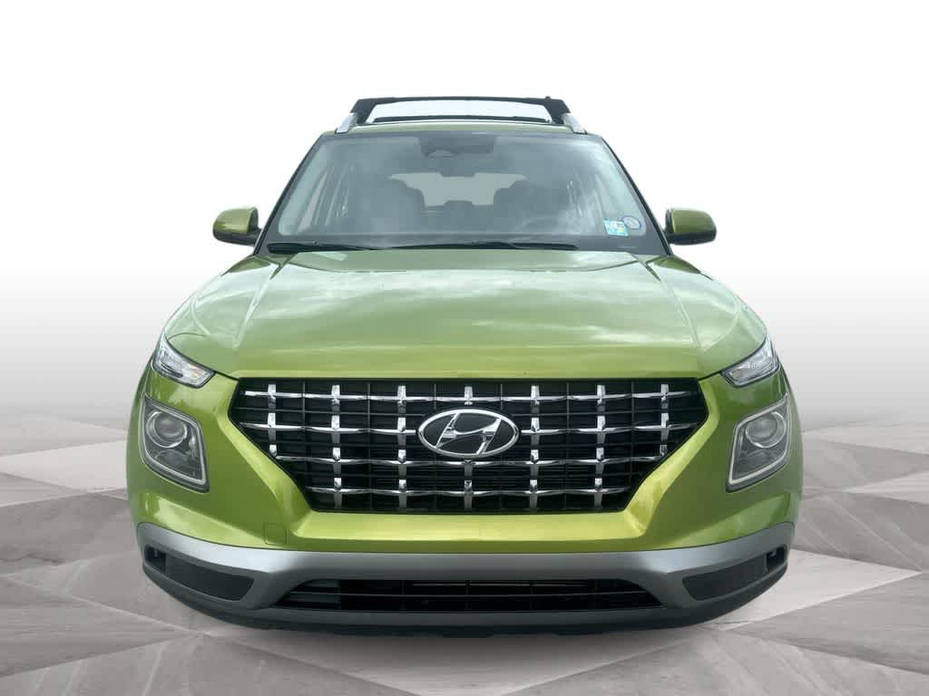 Thumbnail: 2023 Hyundai Venue - 3