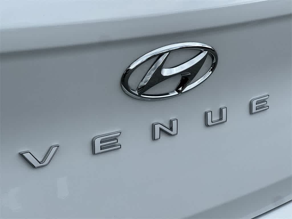 Thumbnail: 2023 Hyundai Venue - 10