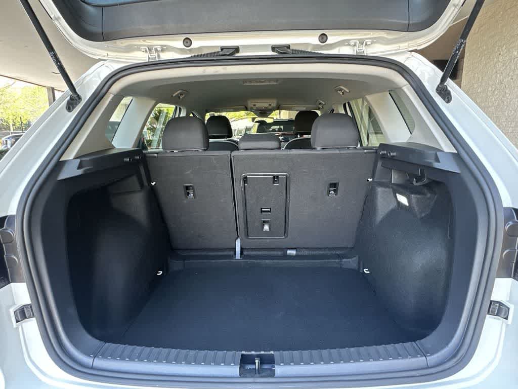 Thumbnail: 2024 Volkswagen Taos - 25