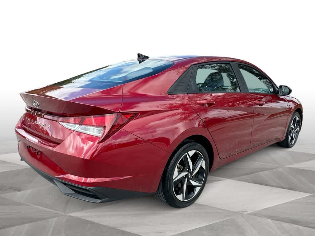 Thumbnail: 2023 Hyundai Elantra - 8