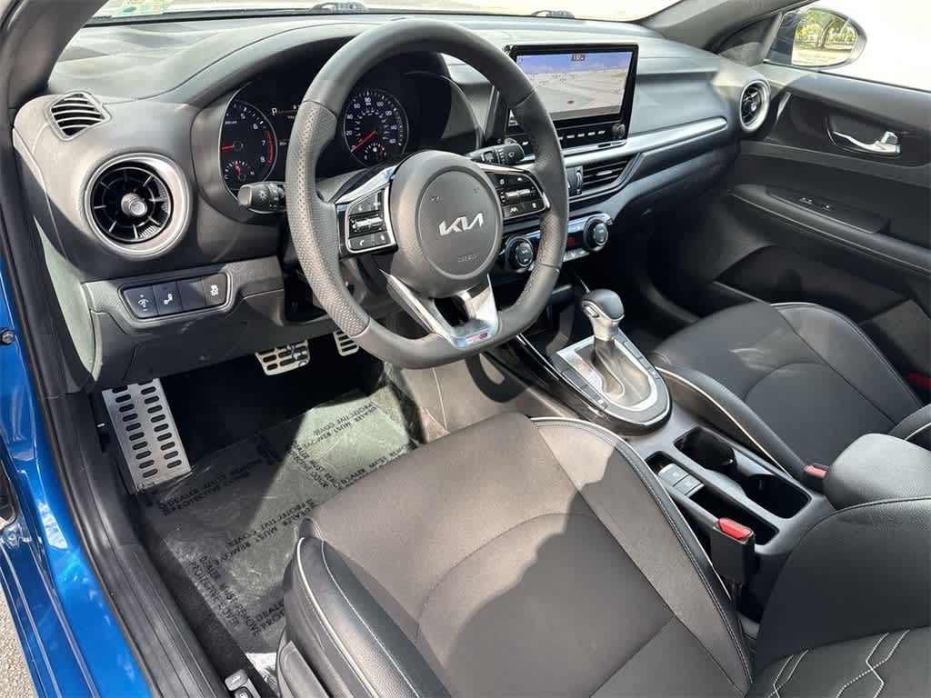 Thumbnail: 2022 Kia Forte - 13