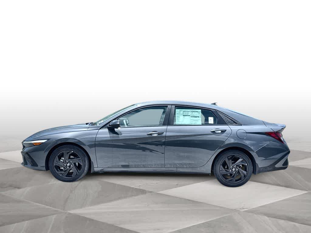 Thumbnail: 2026 Hyundai Elantra - 5