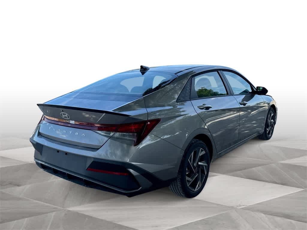 Thumbnail: 2025 Hyundai Elantra - 8