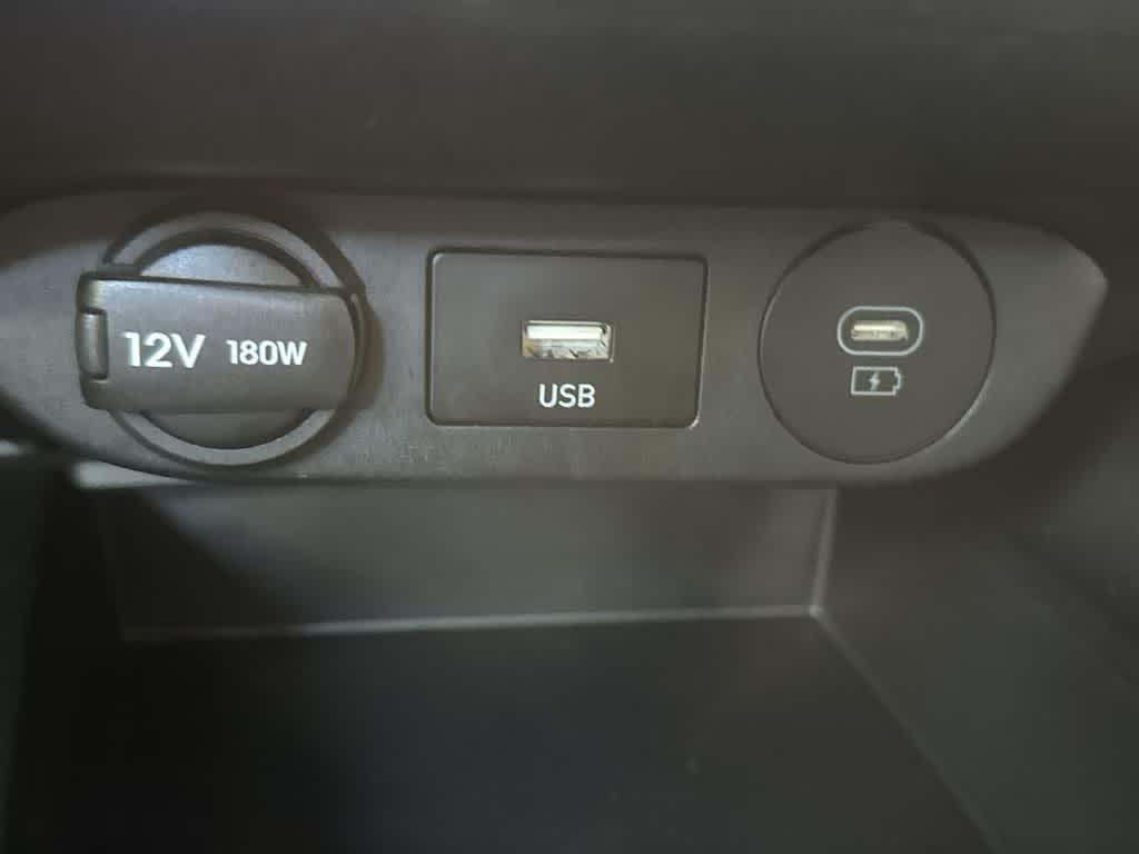 Thumbnail: 2025 Hyundai Elantra - 17