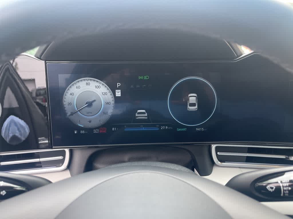 Thumbnail: 2024 Hyundai Elantra - 11