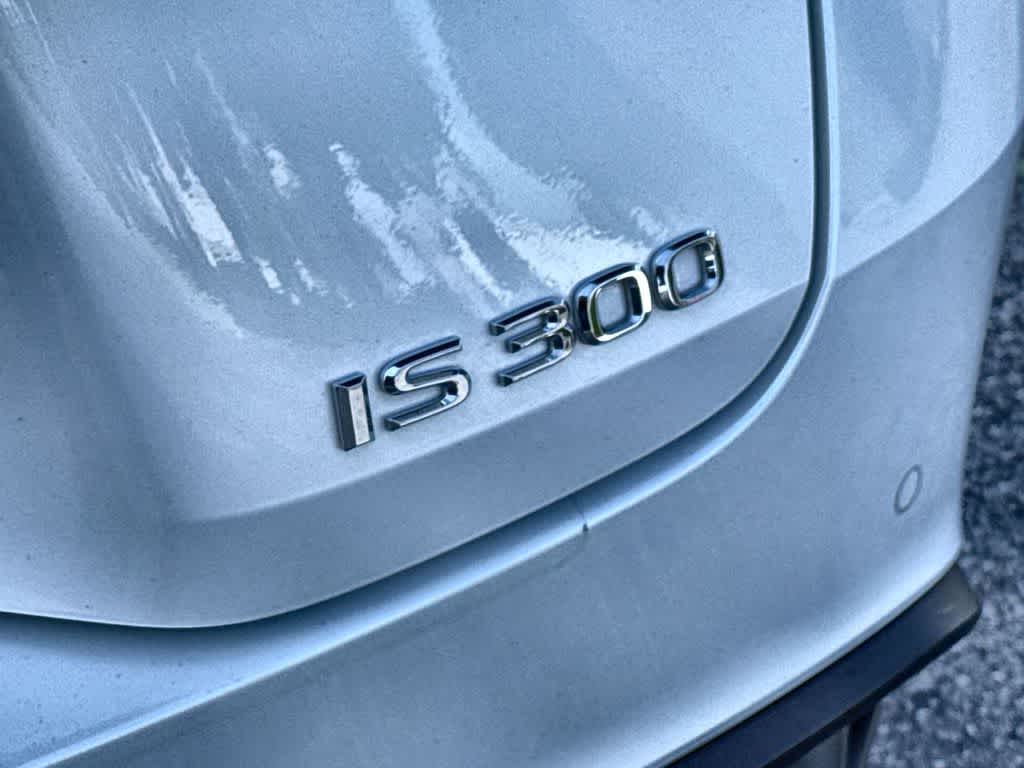Thumbnail: 2024 Lexus IS - 10