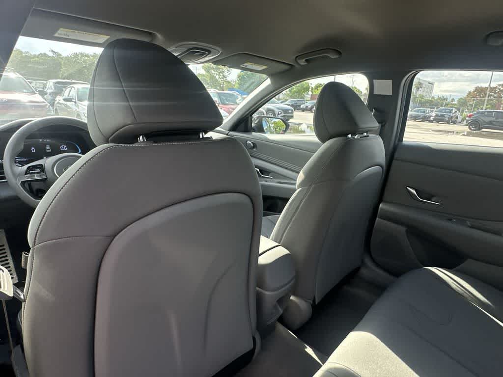 Thumbnail: 2026 Hyundai Elantra - 14
