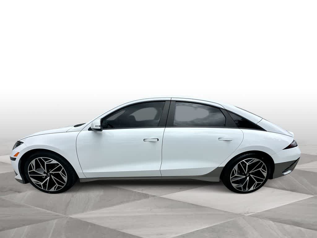 Thumbnail: 2023 Hyundai Ioniq 6 - 5