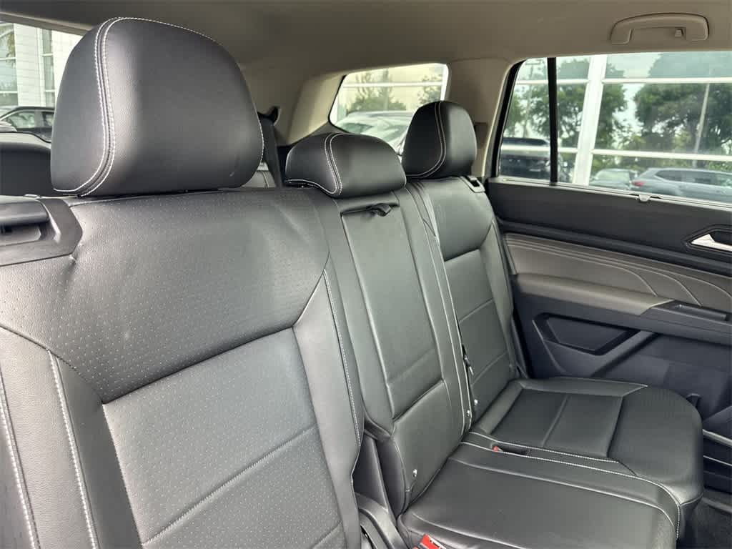 2022 Volkswagen Atlas SE 26