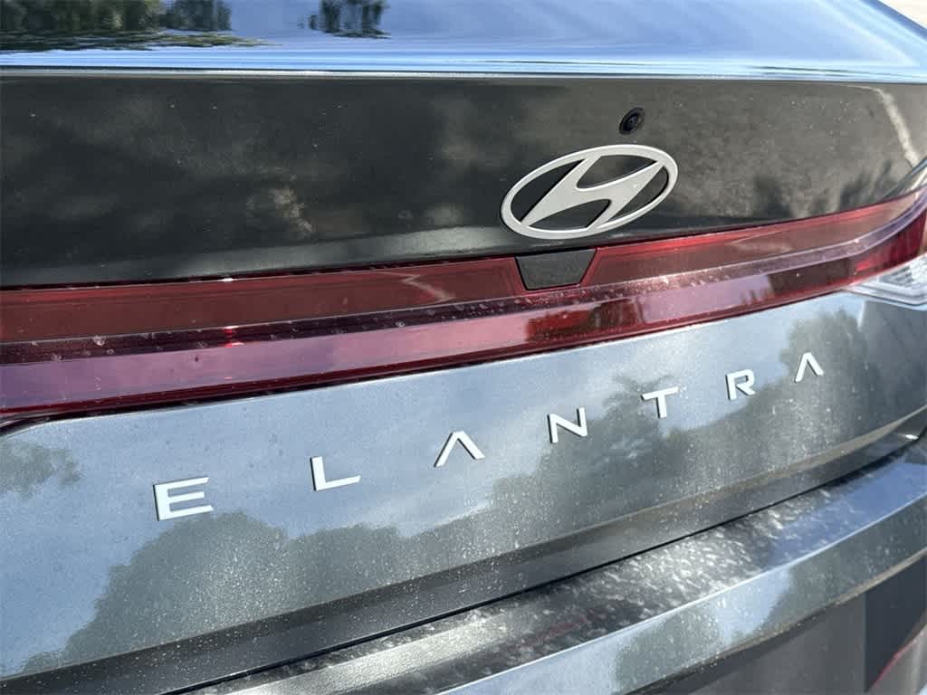 Thumbnail: 2025 Hyundai Elantra - 10