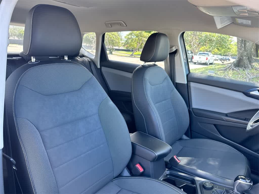 Thumbnail: 2022 Volkswagen Taos - 26