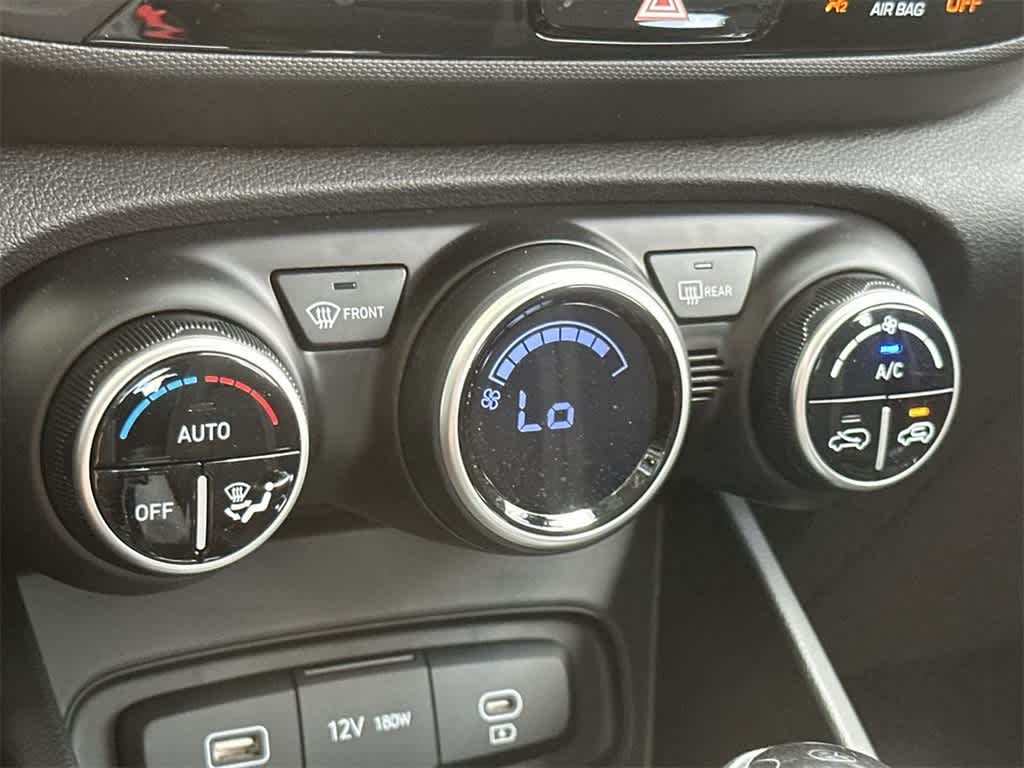 Thumbnail: 2024 Hyundai Venue - 20