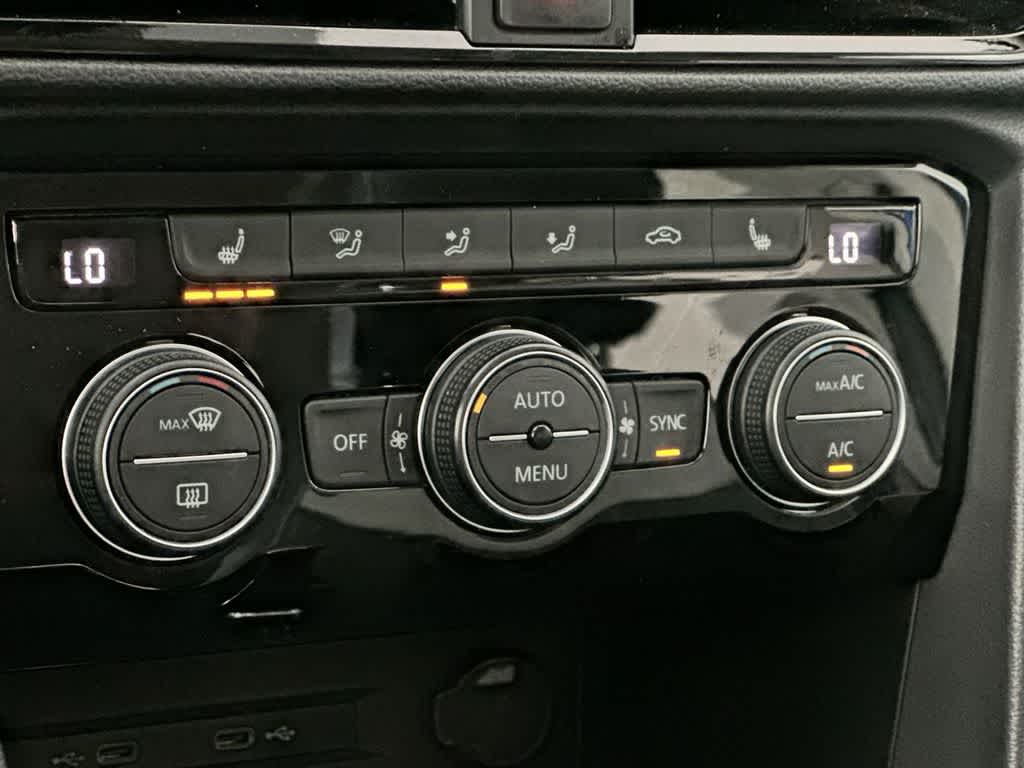 Thumbnail: 2022 Volkswagen Taos - 20