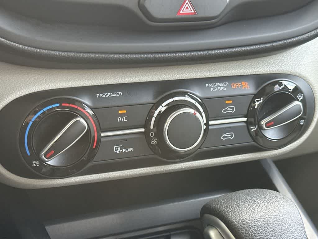 Thumbnail: 2023 Kia Soul - 20