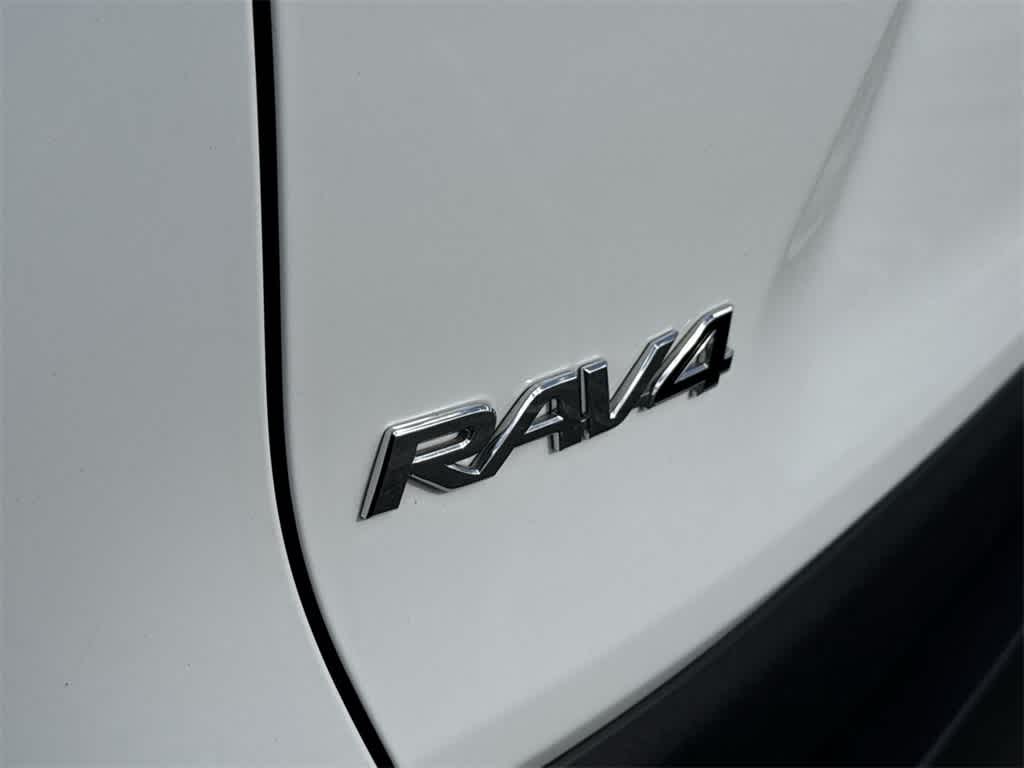 Thumbnail: 2024 Toyota RAV4 - 11
