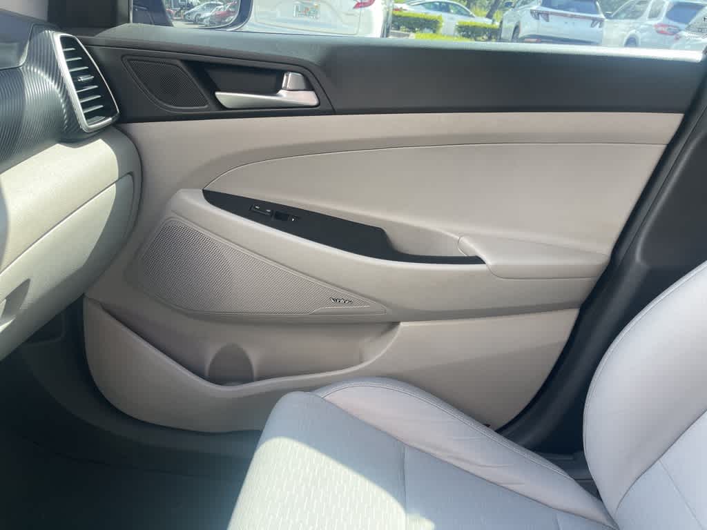 Thumbnail: 2019 Hyundai Tucson - 10