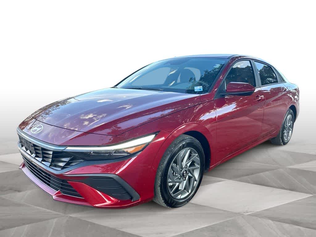 Thumbnail: 2024 Hyundai Elantra - 4