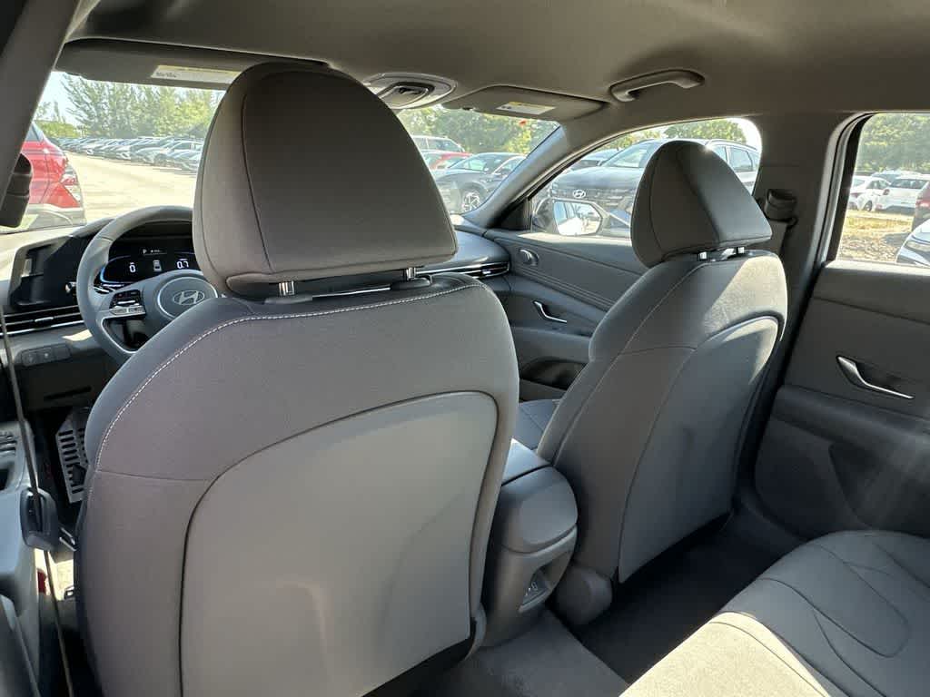 Thumbnail: 2026 Hyundai Elantra - 25