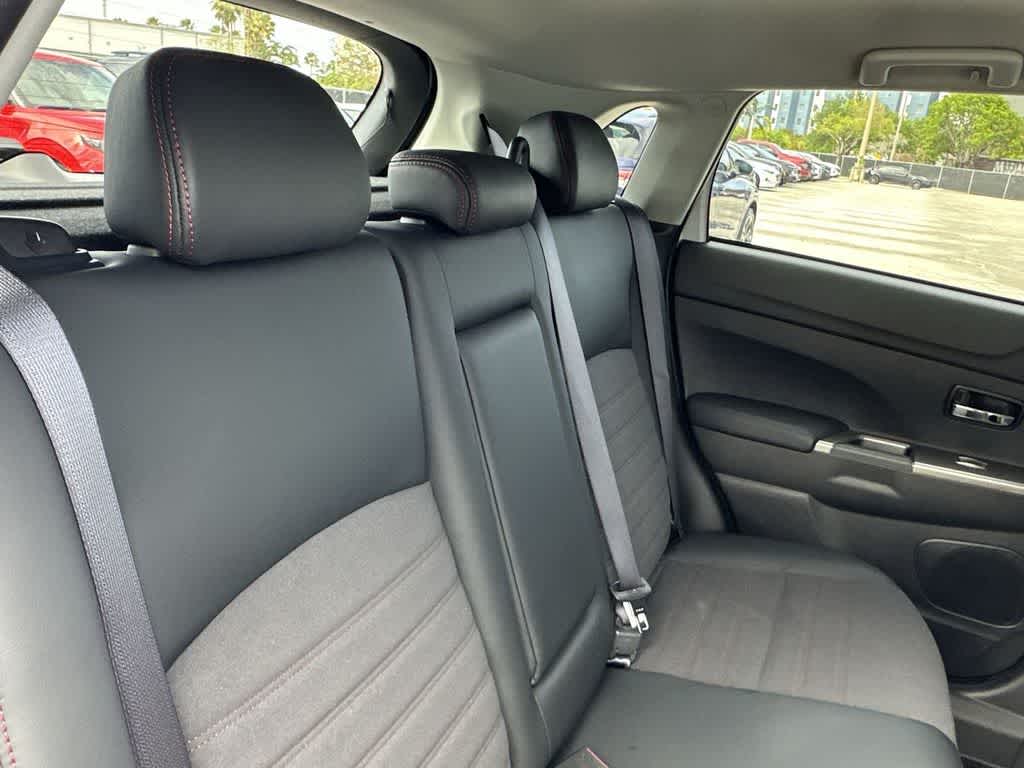 Thumbnail: 2025 Mitsubishi Outlander Sport - 26