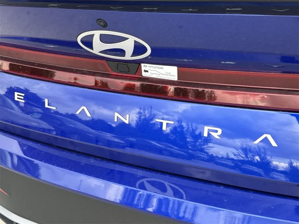 Thumbnail: 2025 Hyundai Elantra - 10