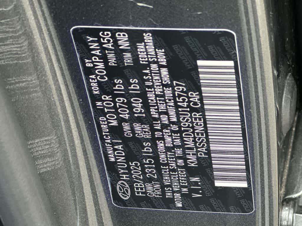 Thumbnail: 2025 Hyundai Elantra - 29