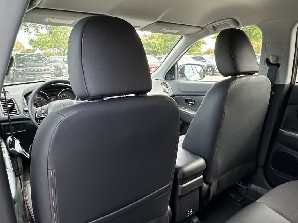 Thumbnail: 2025 Mitsubishi Outlander Sport - 23