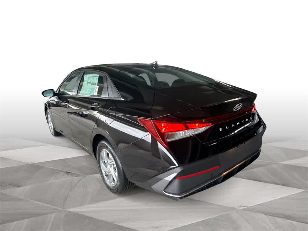 Thumbnail: 2026 Hyundai Elantra - 6