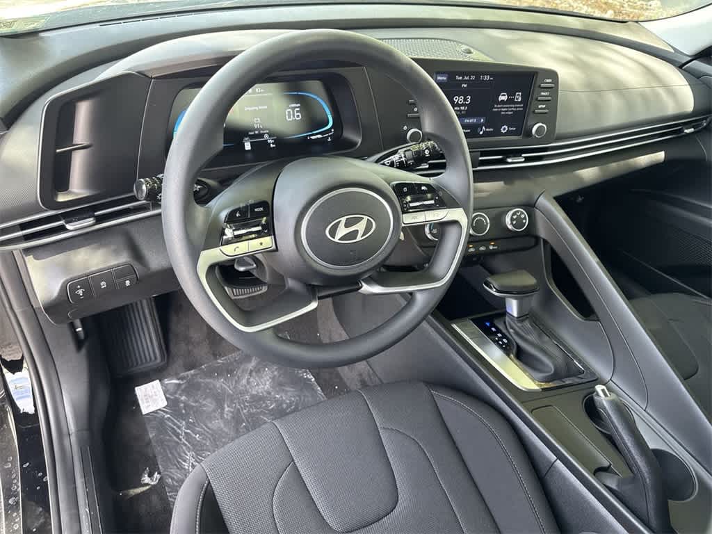 Thumbnail: 2025 Hyundai Elantra - 13