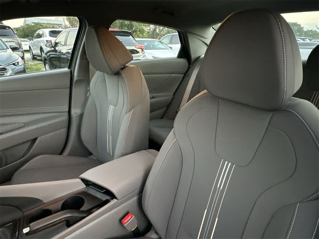 Thumbnail: 2026 Hyundai Elantra - 14