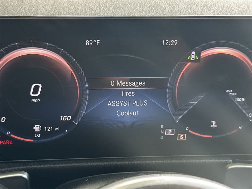 Thumbnail: 2022 Mercedes-Benz GLB - 16