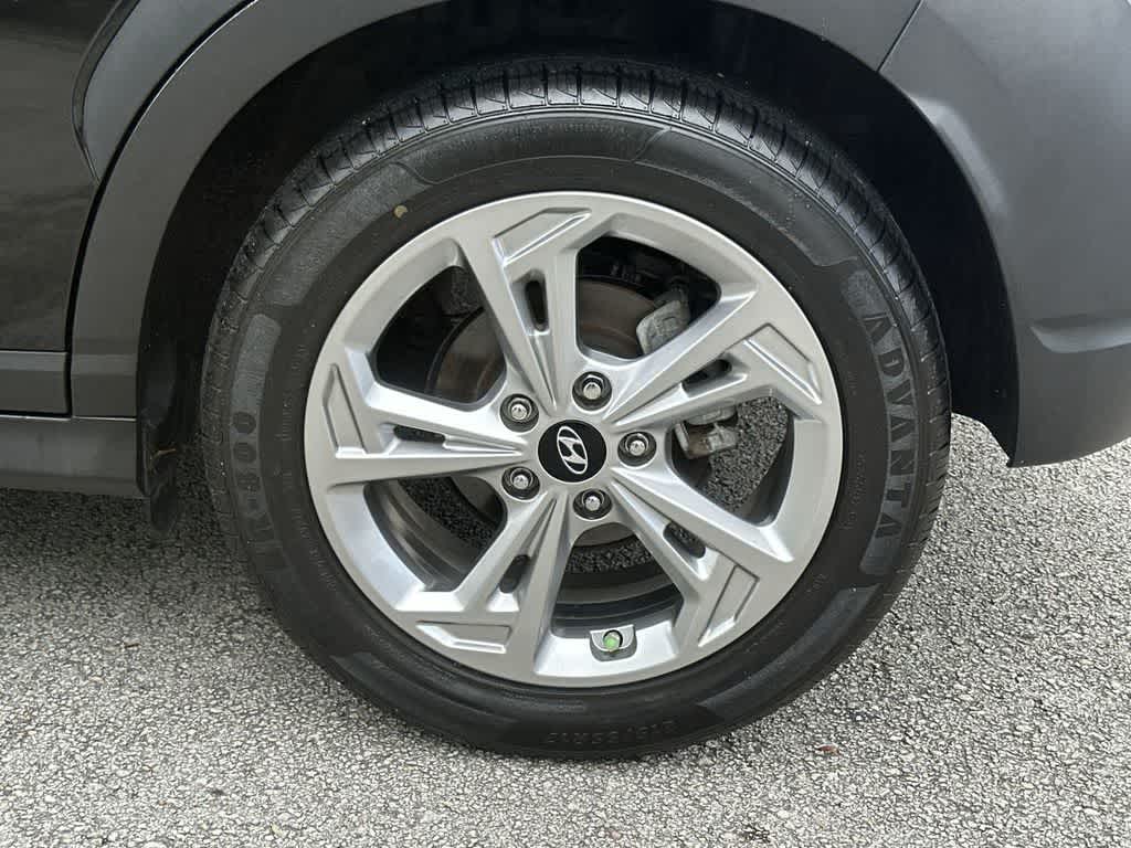 Thumbnail: 2022 Hyundai Kona - 11